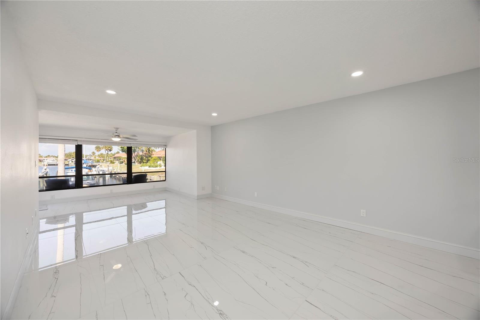 Image 16 of 70 For 9608 Valencia Cove