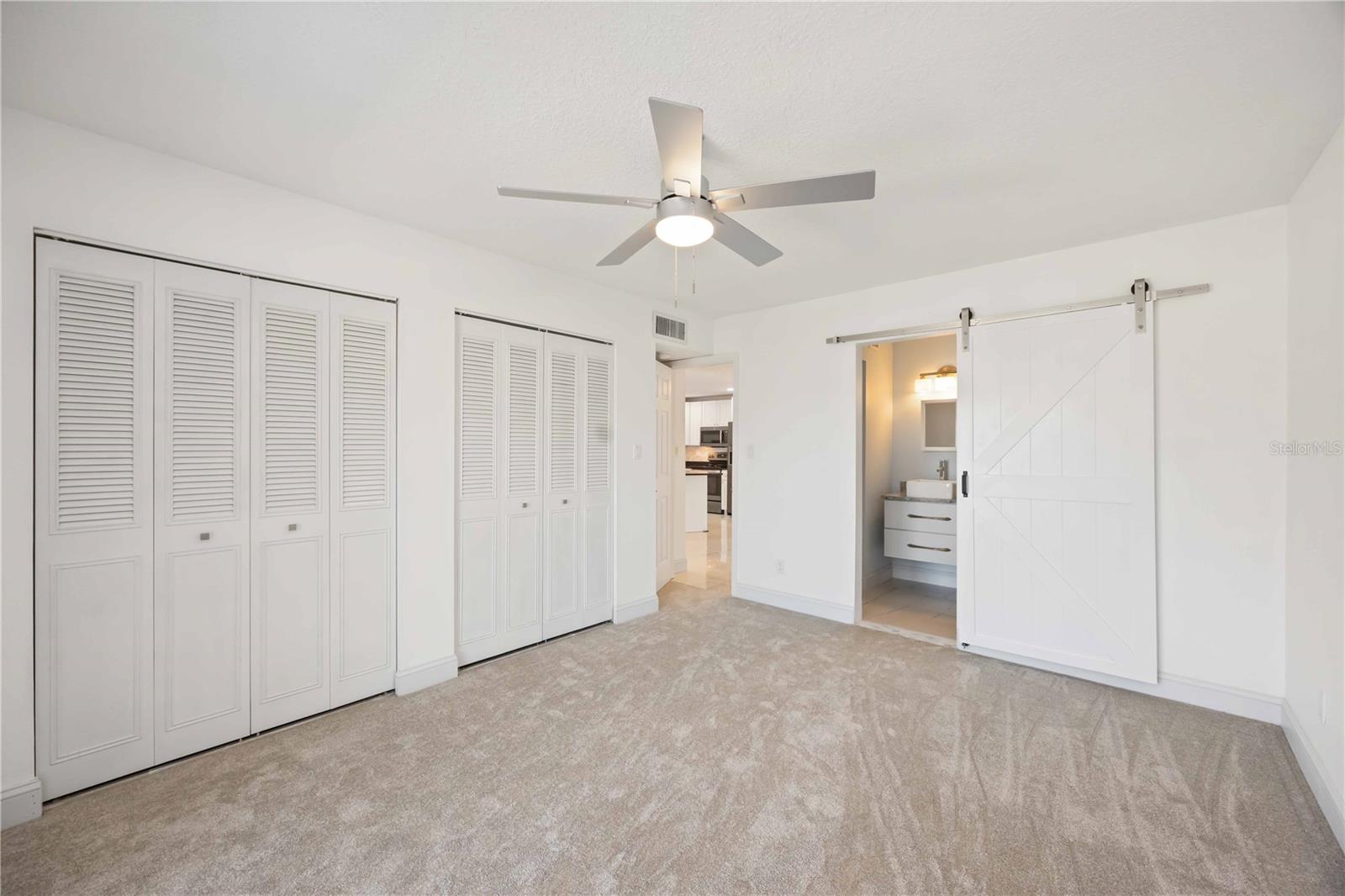 Image 22 of 70 For 9608 Valencia Cove