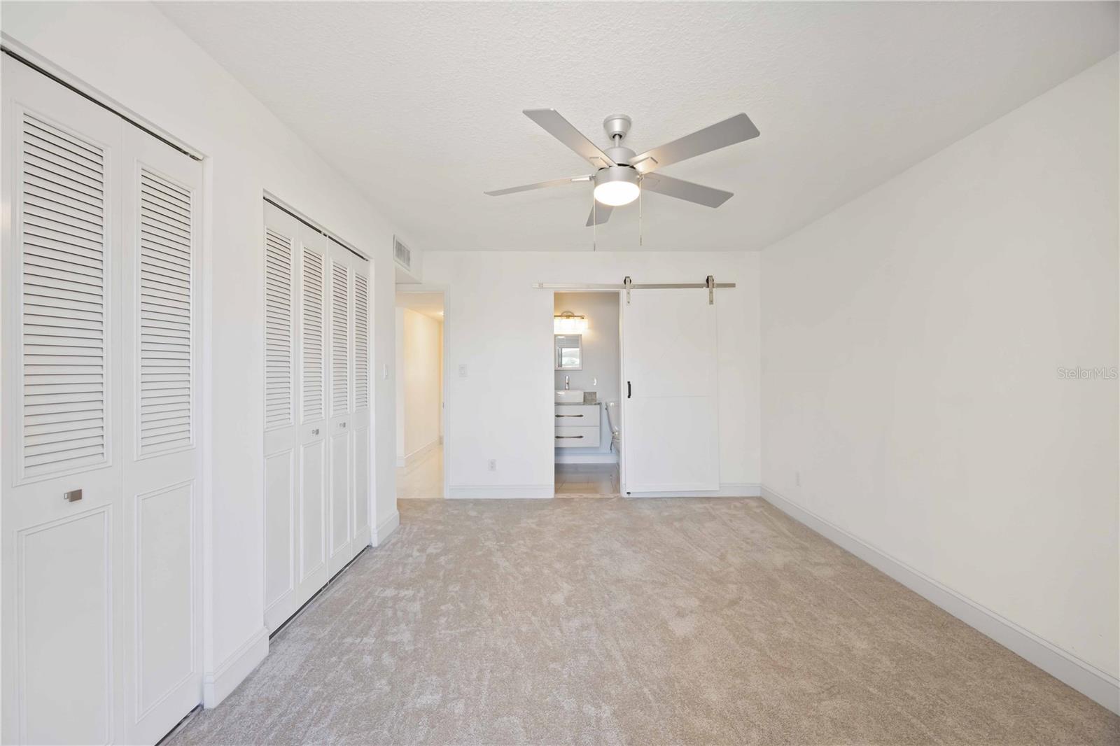 Image 25 of 70 For 9608 Valencia Cove