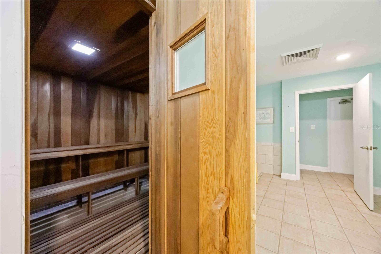 Image 45 of 70 For 9608 Valencia Cove