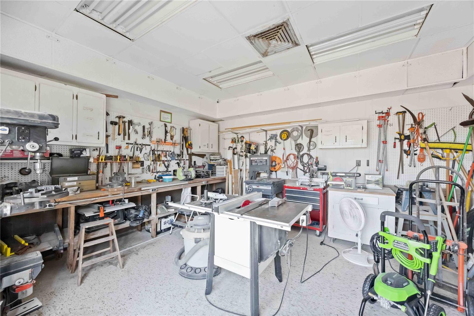 Image 47 of 70 For 9608 Valencia Cove