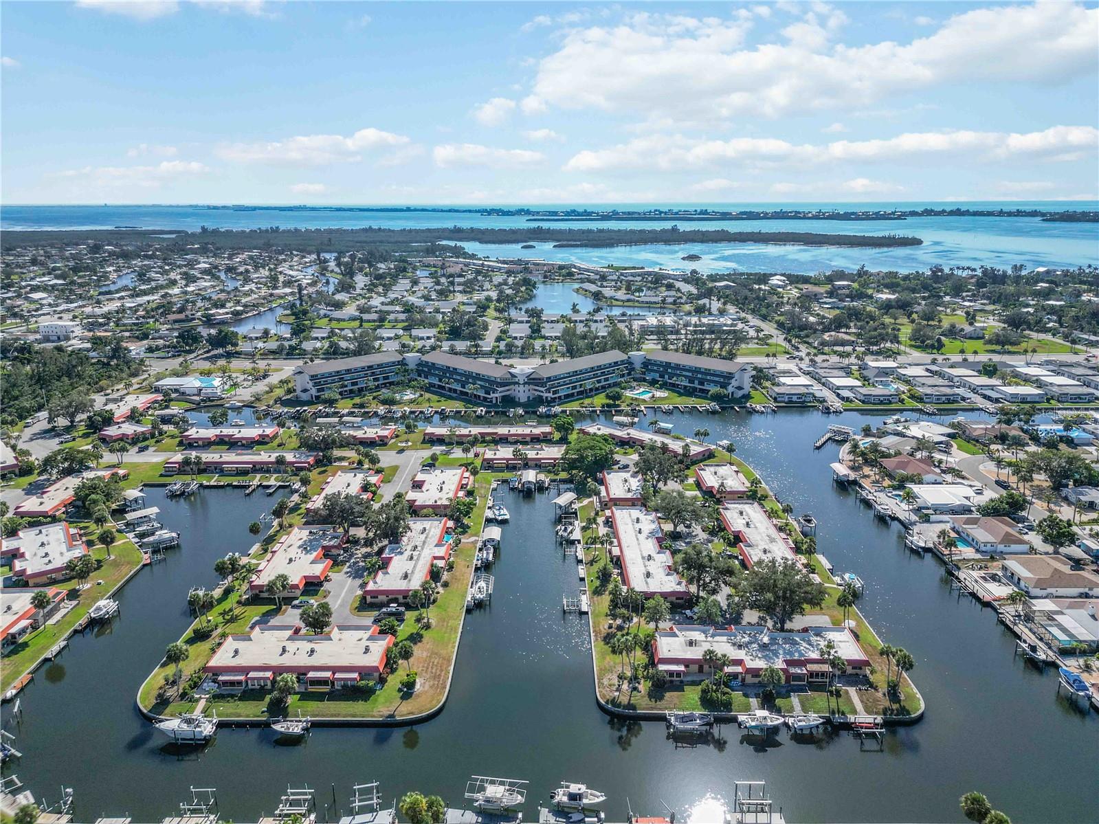 Image 52 of 70 For 9608 Valencia Cove