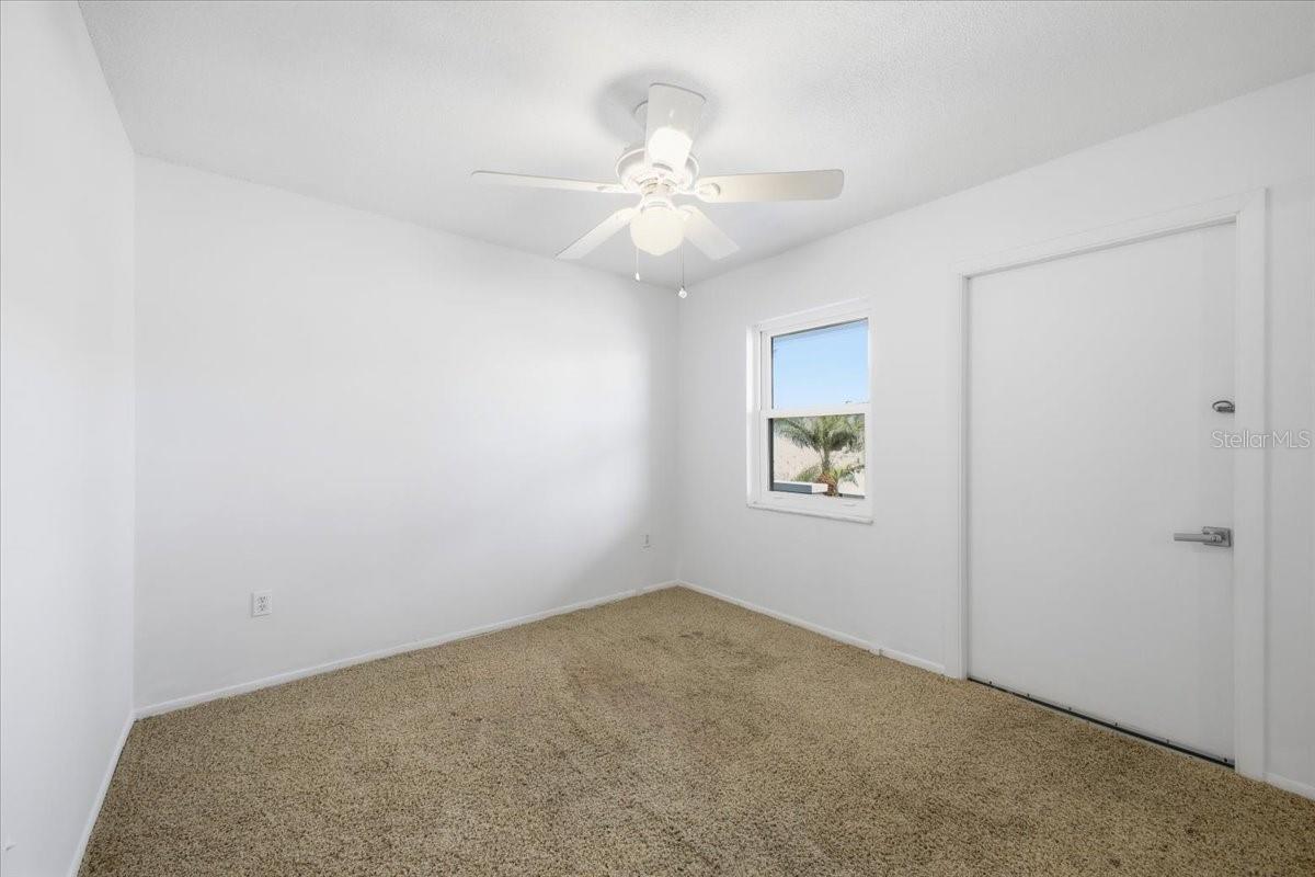 Image 20 of 35 For 611 Gulf Drive N C29