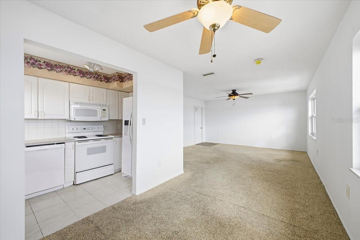 Image 9 of 35 For 611 Gulf Drive N C29