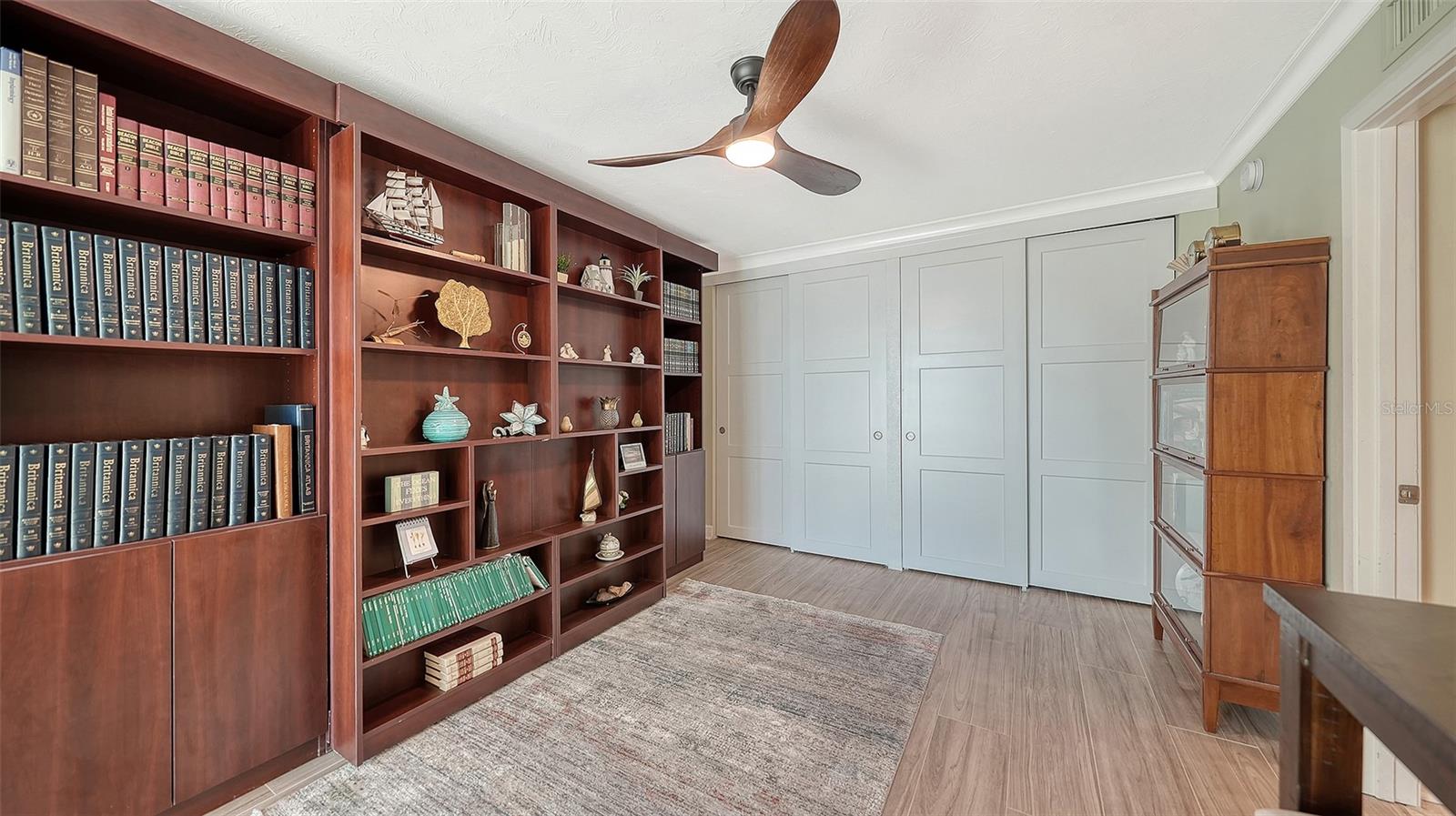 Image 17 of 53 For 2425 Gulf Of Mexico Drive 1e