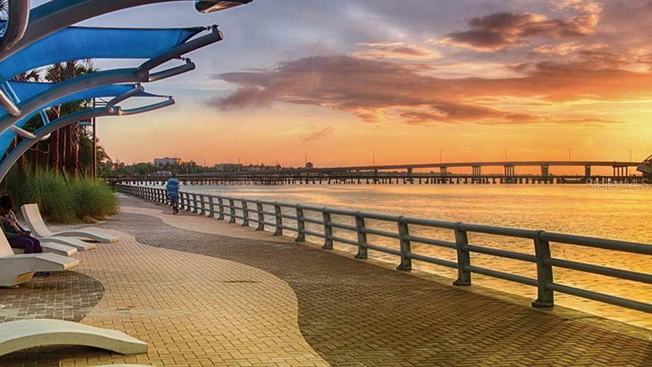 Image 61 of 66 For 2014 Riverside Drive E