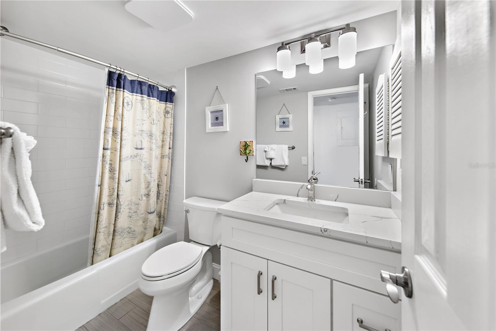 Image 15 of 30 For 1900 Cove Ii Place 138