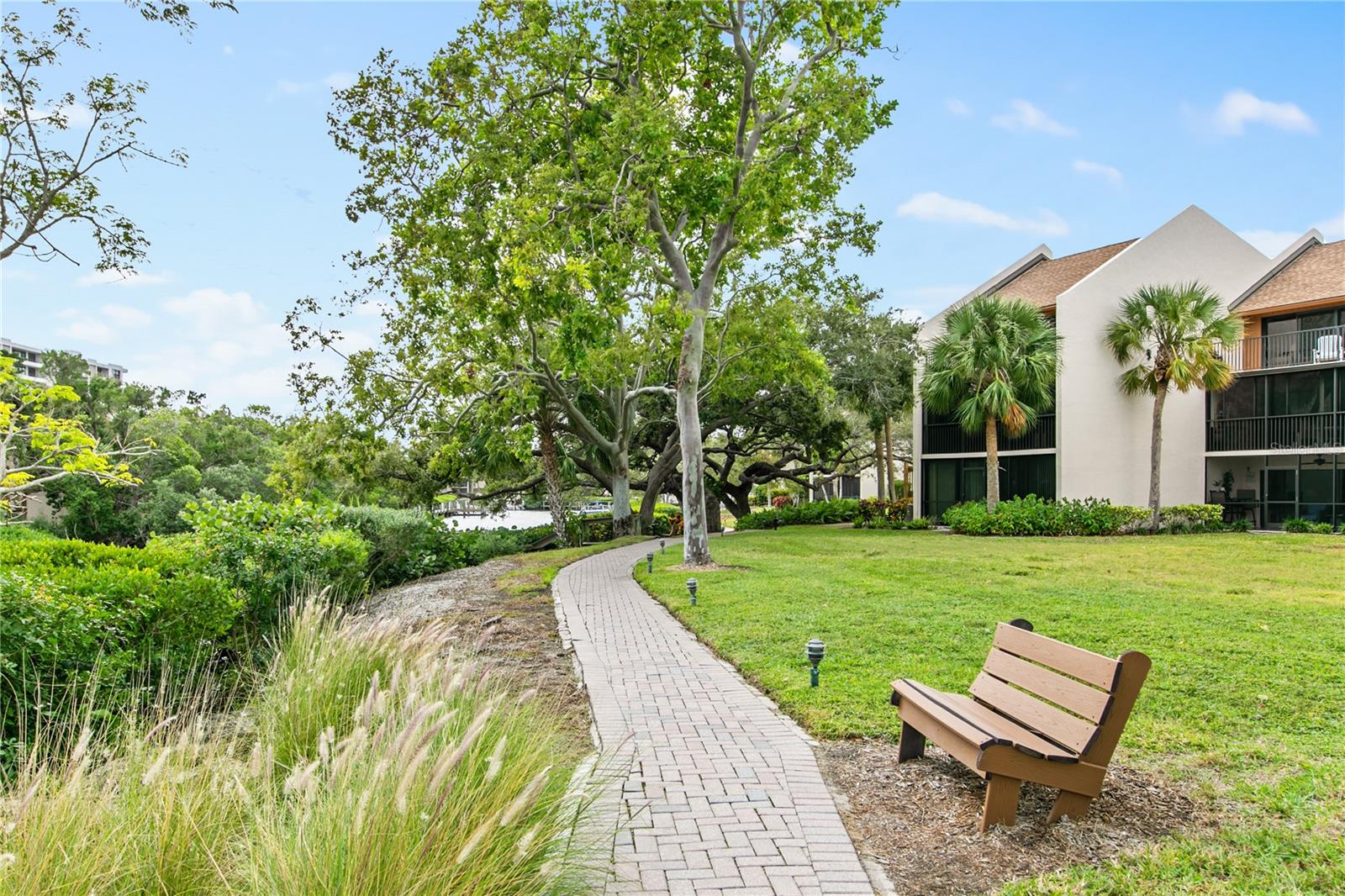 Image 23 of 30 For 1900 Cove Ii Place 138