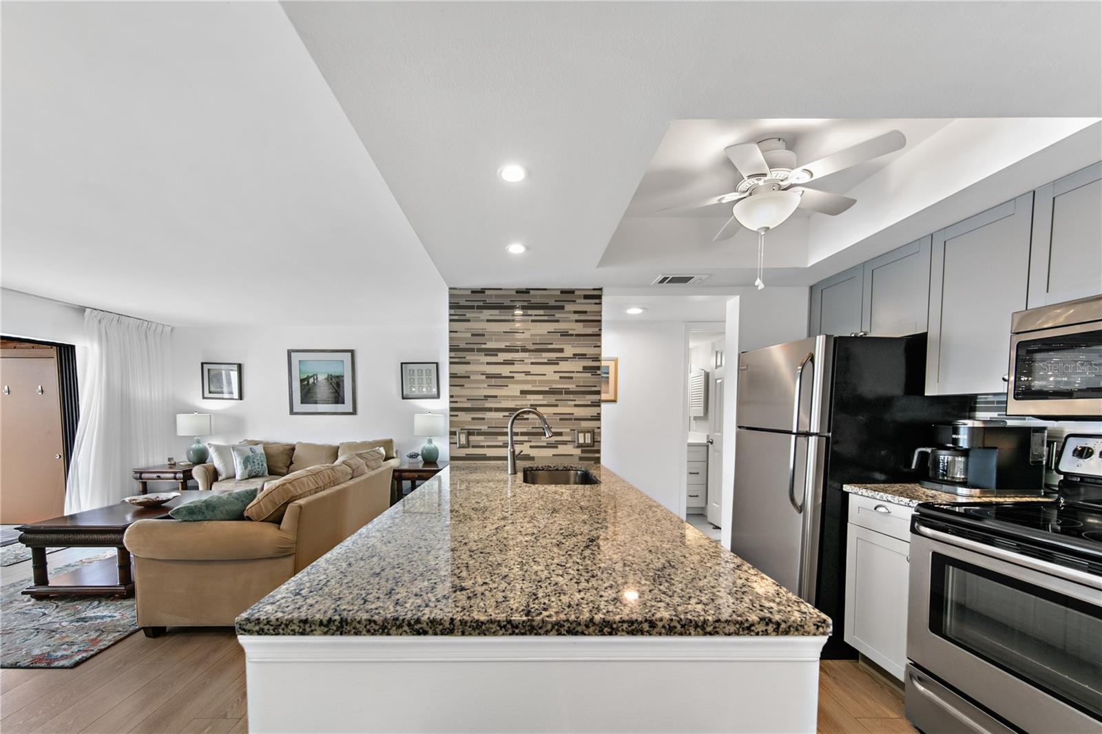 Image 9 of 30 For 1900 Cove Ii Place 138