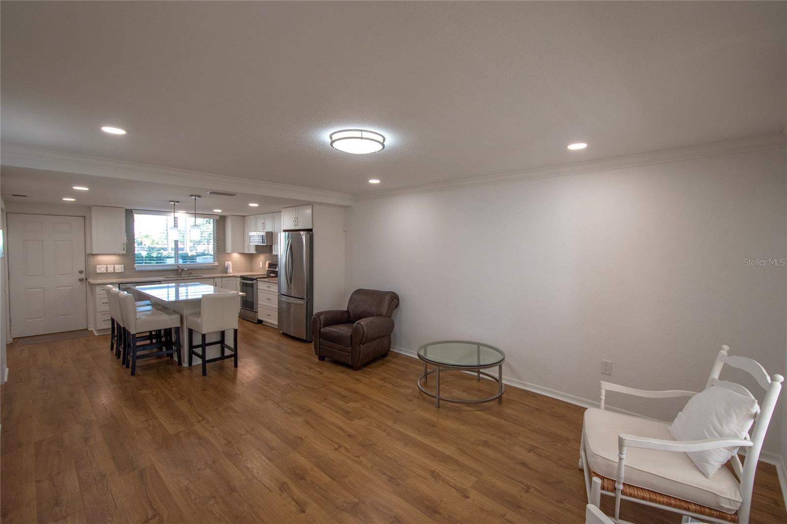 Image 14 of 34 For 648 Cohen Way