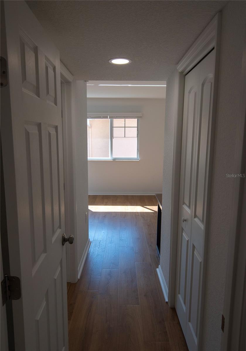 Image 21 of 34 For 648 Cohen Way