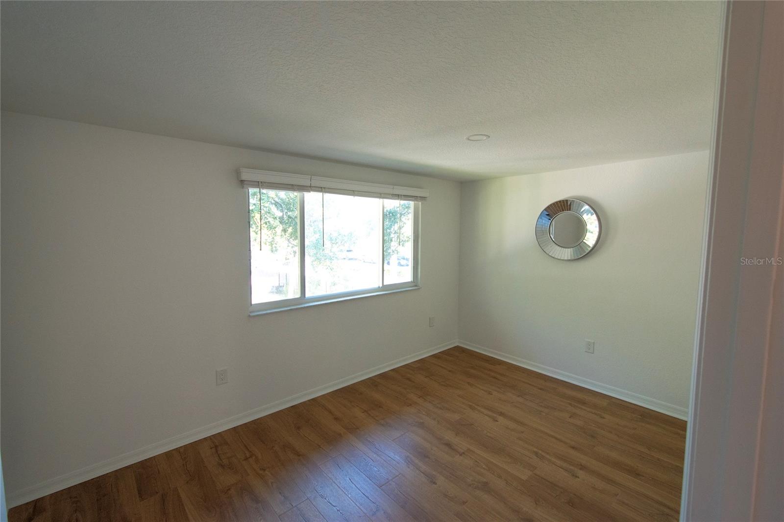 Image 23 of 34 For 648 Cohen Way