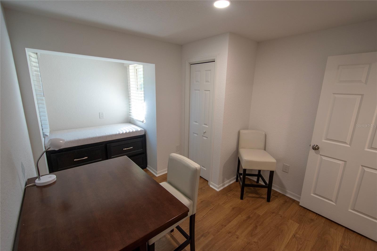 Image 27 of 34 For 648 Cohen Way