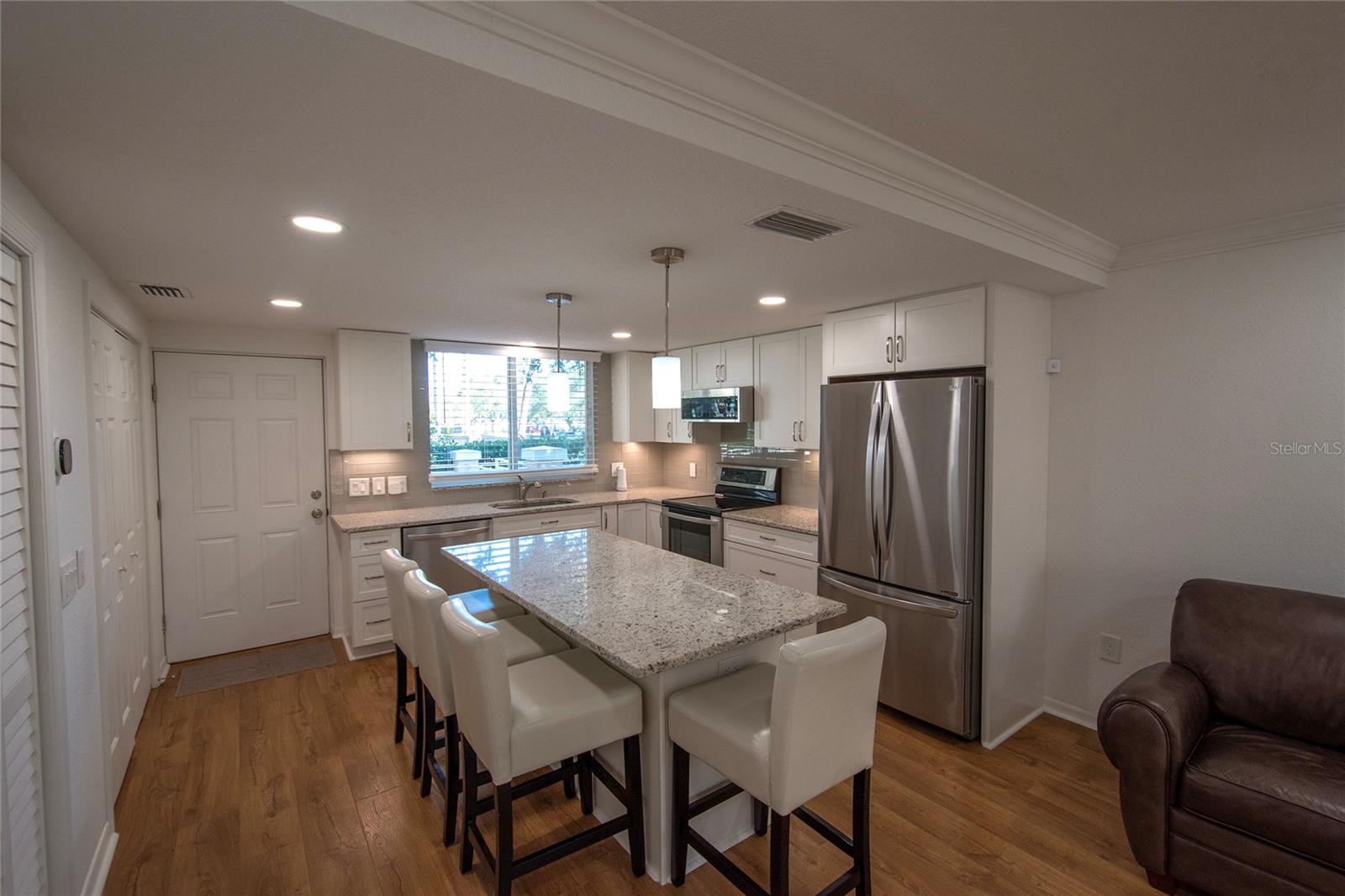 Image 9 of 34 For 648 Cohen Way