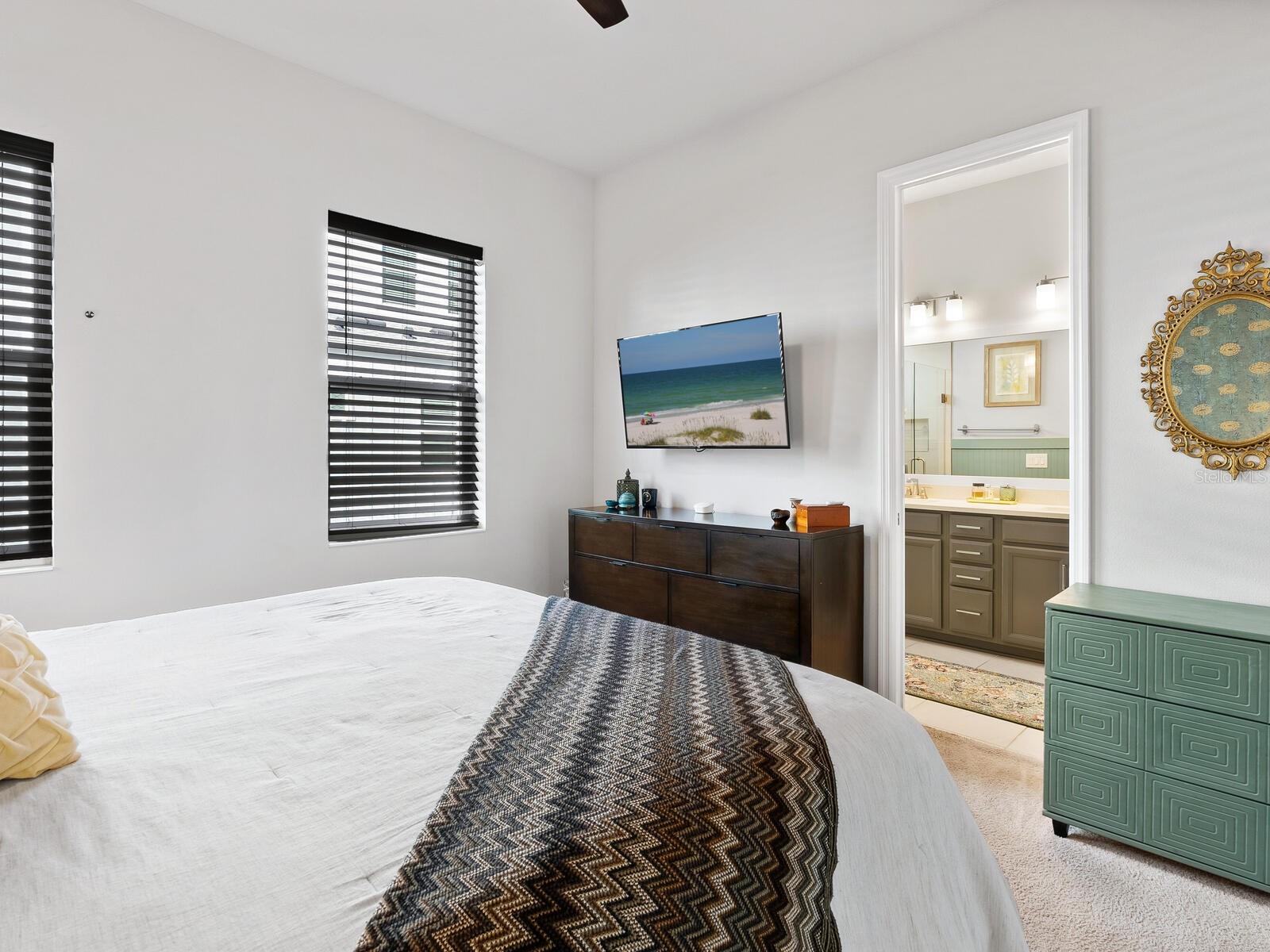 Image 15 of 40 For 2337 Lindstrom Street