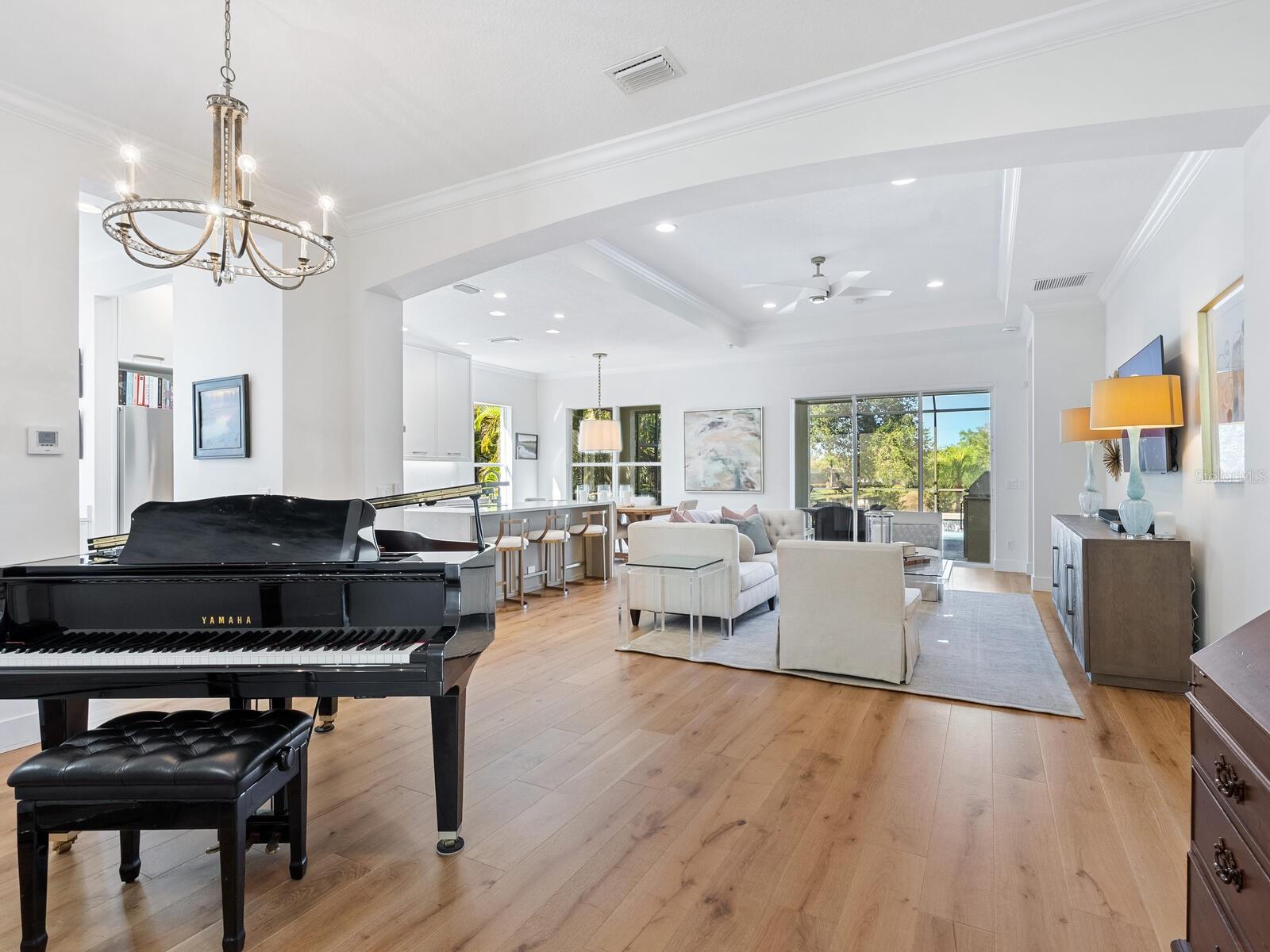 Image 5 of 57 For 12129 Thornhill Court