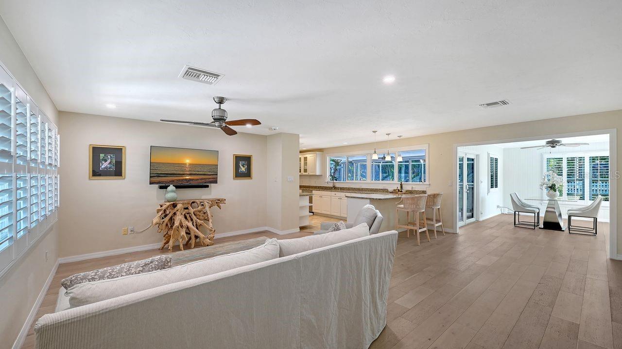 Listing photo id 8 for 4810 Bay Shore Road