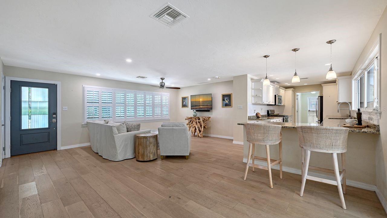 Listing photo id 10 for 4810 Bay Shore Road