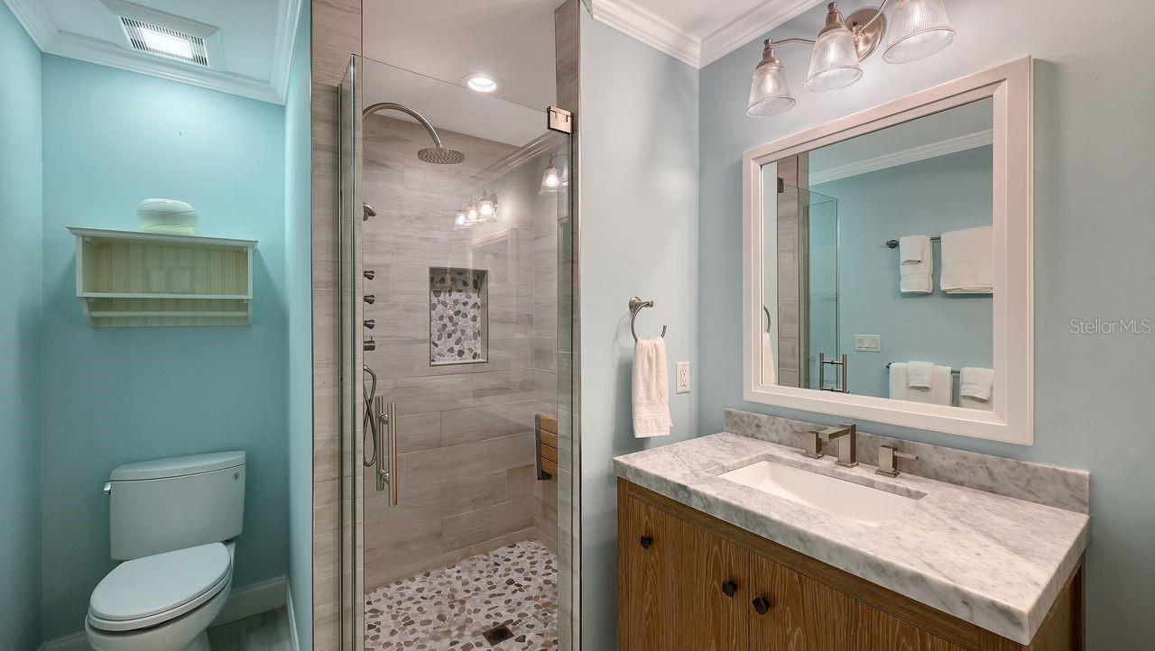 Listing photo id 25 for 4810 Bay Shore Road