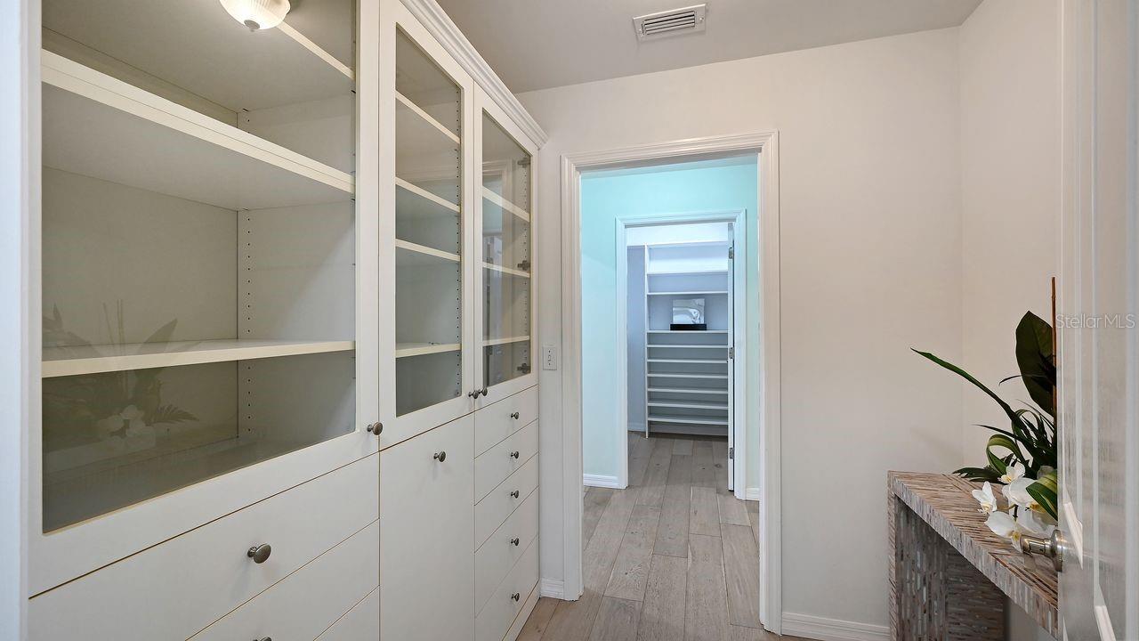 Listing photo id 26 for 4810 Bay Shore Road