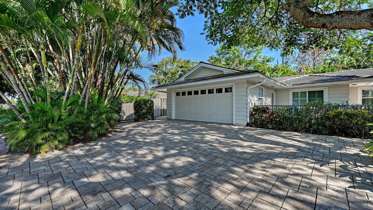 Listing photo id 2 for 4810 Bay Shore Road