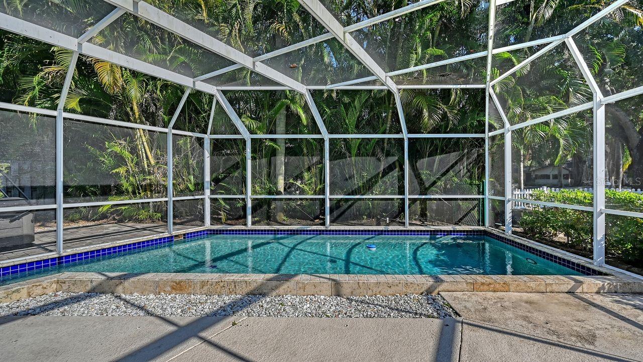 Listing photo id 40 for 4810 Bay Shore Road