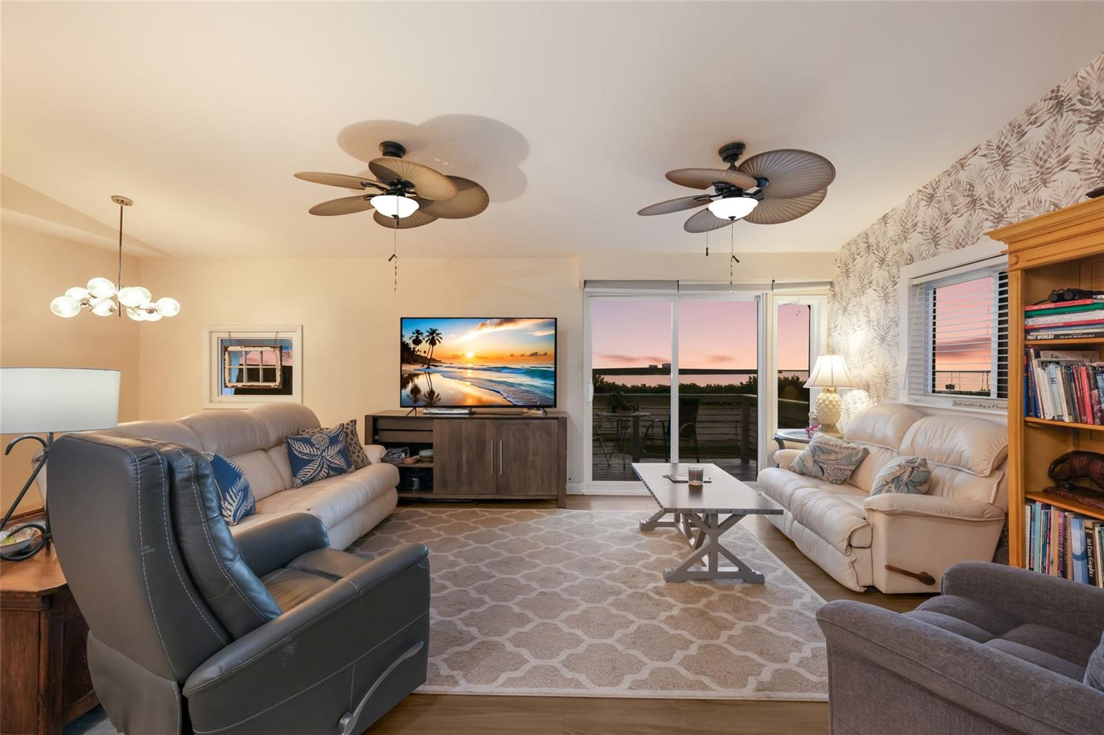 Image 10 of 44 For 724 44th Street Court W