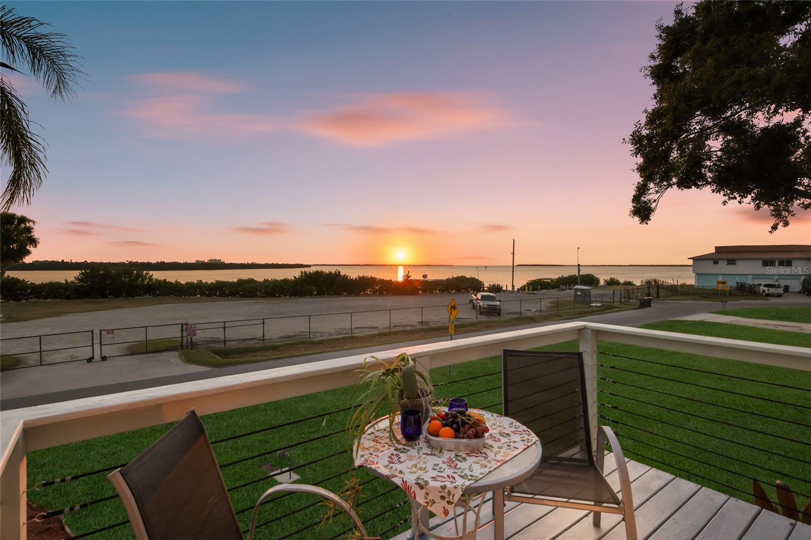 Image 14 of 44 For 724 44th Street Court W