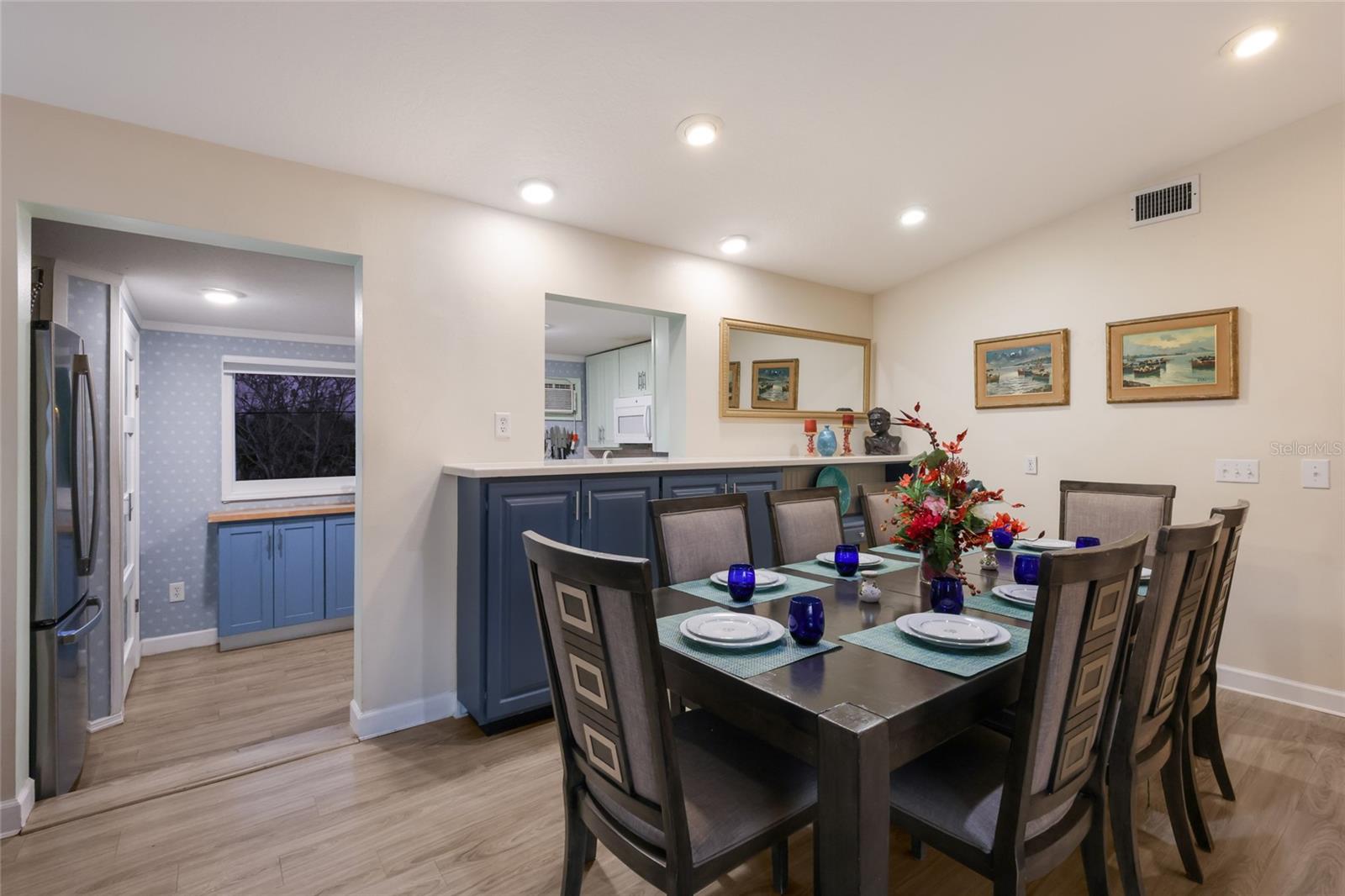 Image 18 of 44 For 724 44th Street Court W