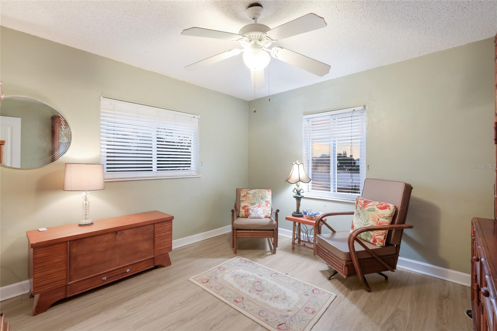 Image 26 of 44 For 724 44th Street Court W