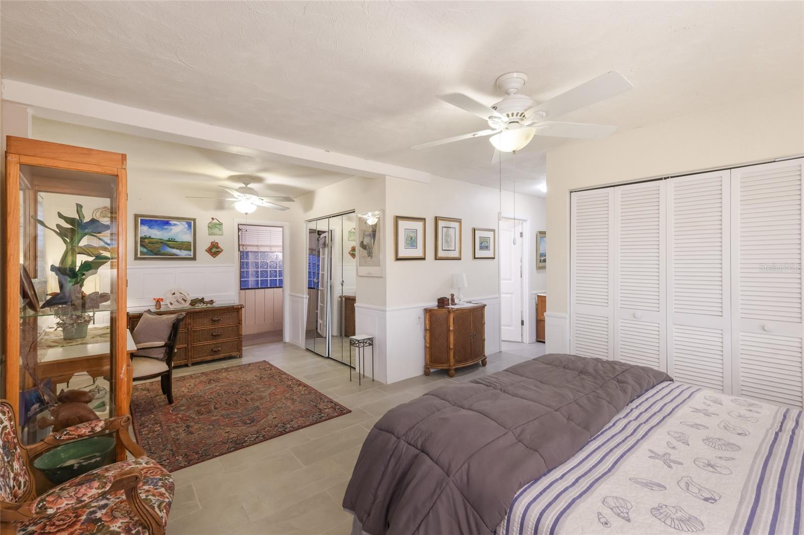 Image 31 of 44 For 724 44th Street Court W