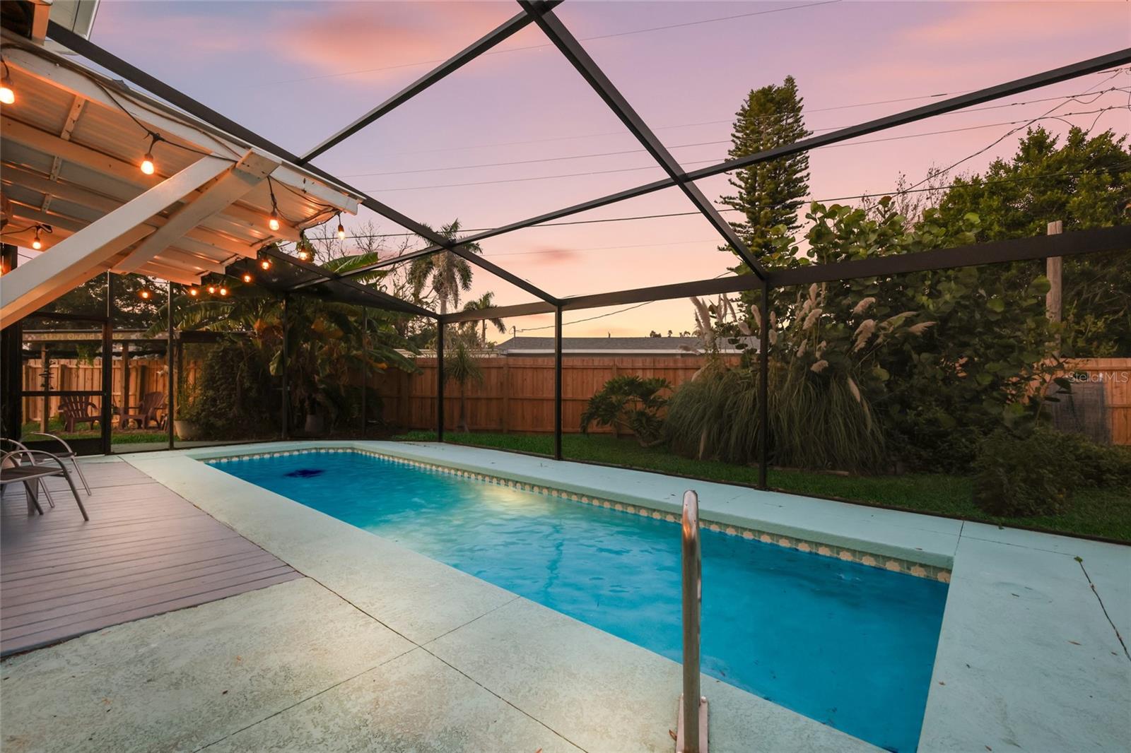 Image 33 of 44 For 724 44th Street Court W