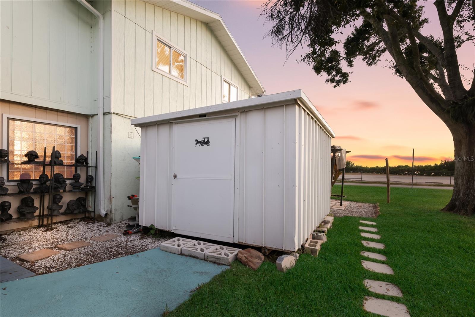 Image 36 of 44 For 724 44th Street Court W