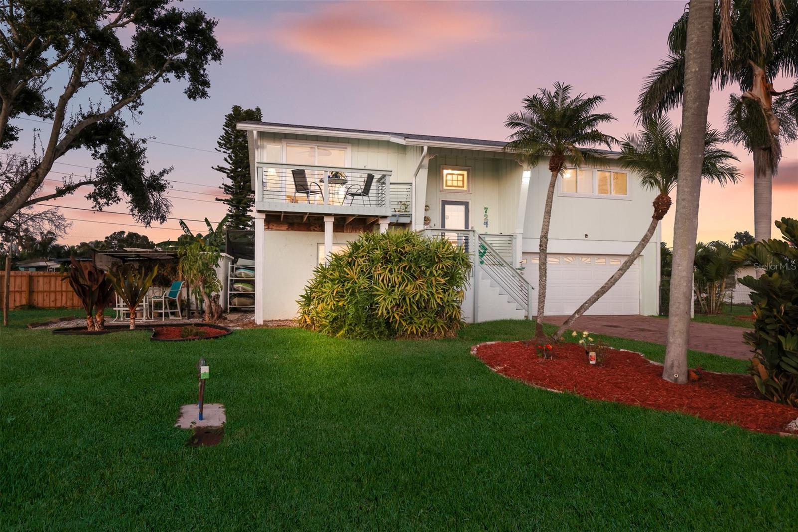 Image 38 of 44 For 724 44th Street Court W