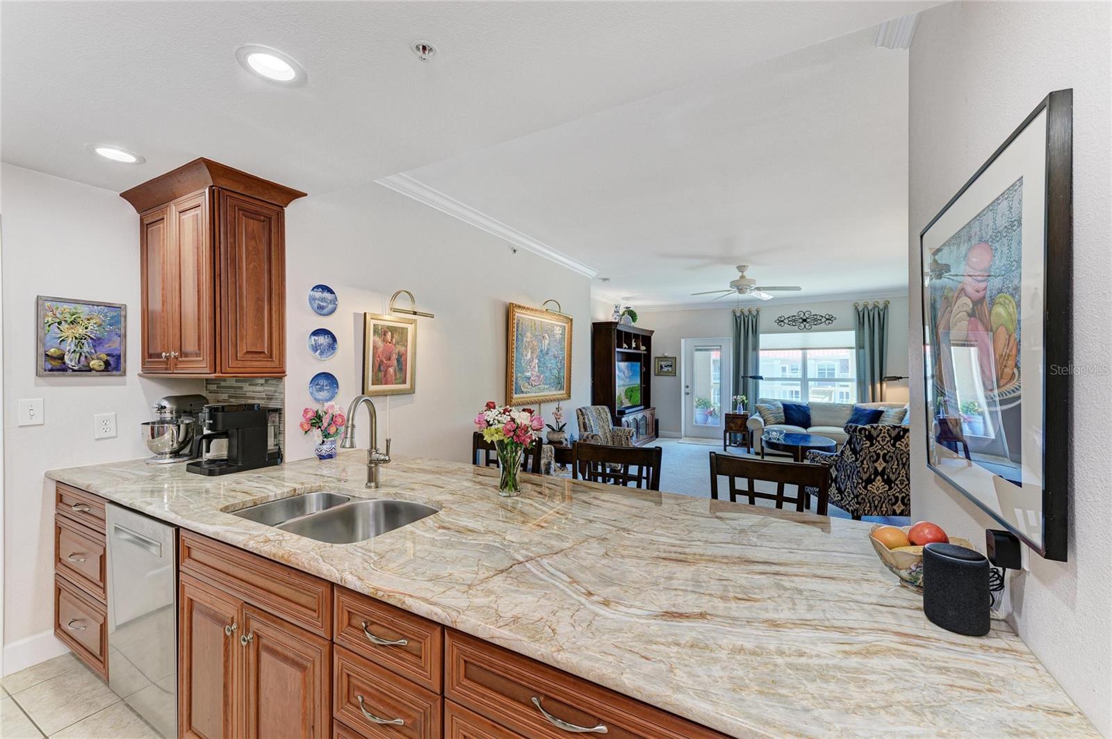 Image 15 of 67 For 808 3rd Avenue W 805