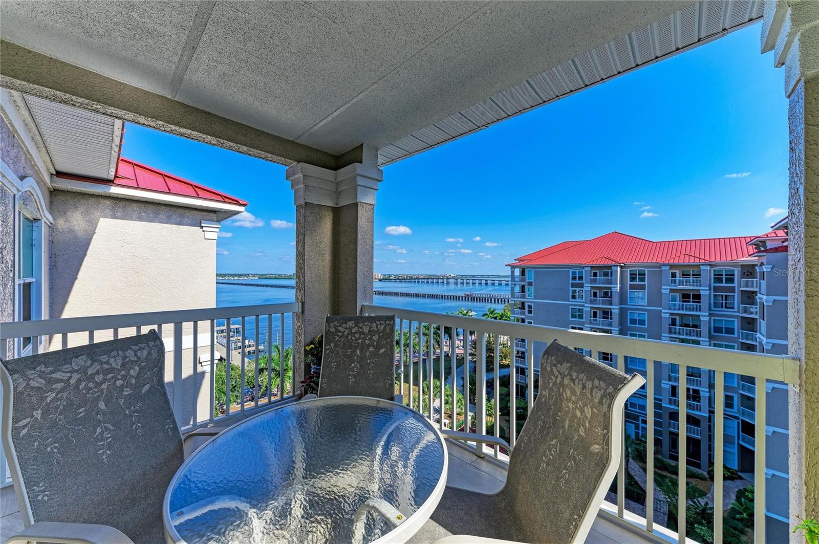 Image 36 of 67 For 808 3rd Avenue W 805