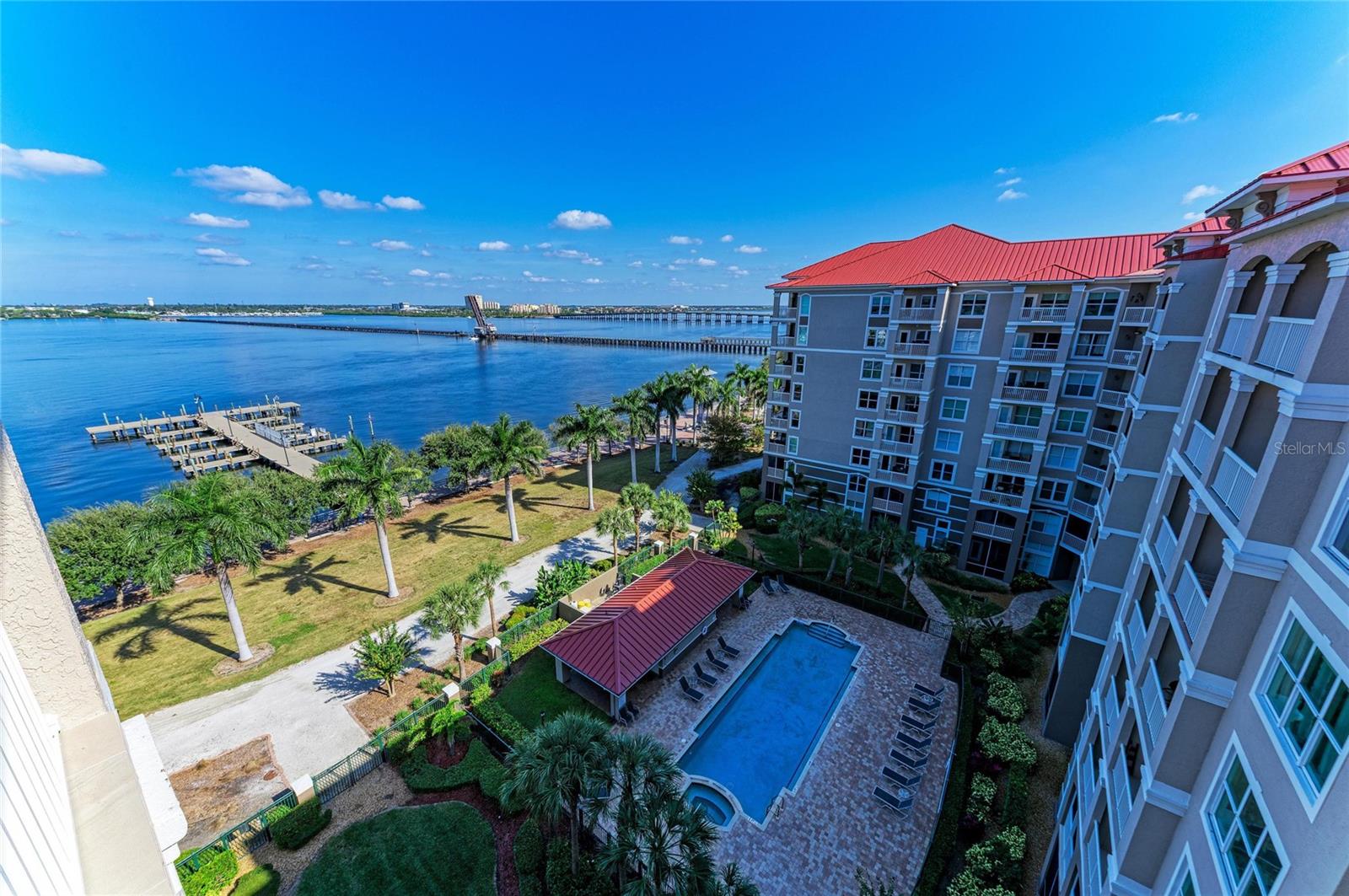 Image 38 of 67 For 808 3rd Avenue W 805