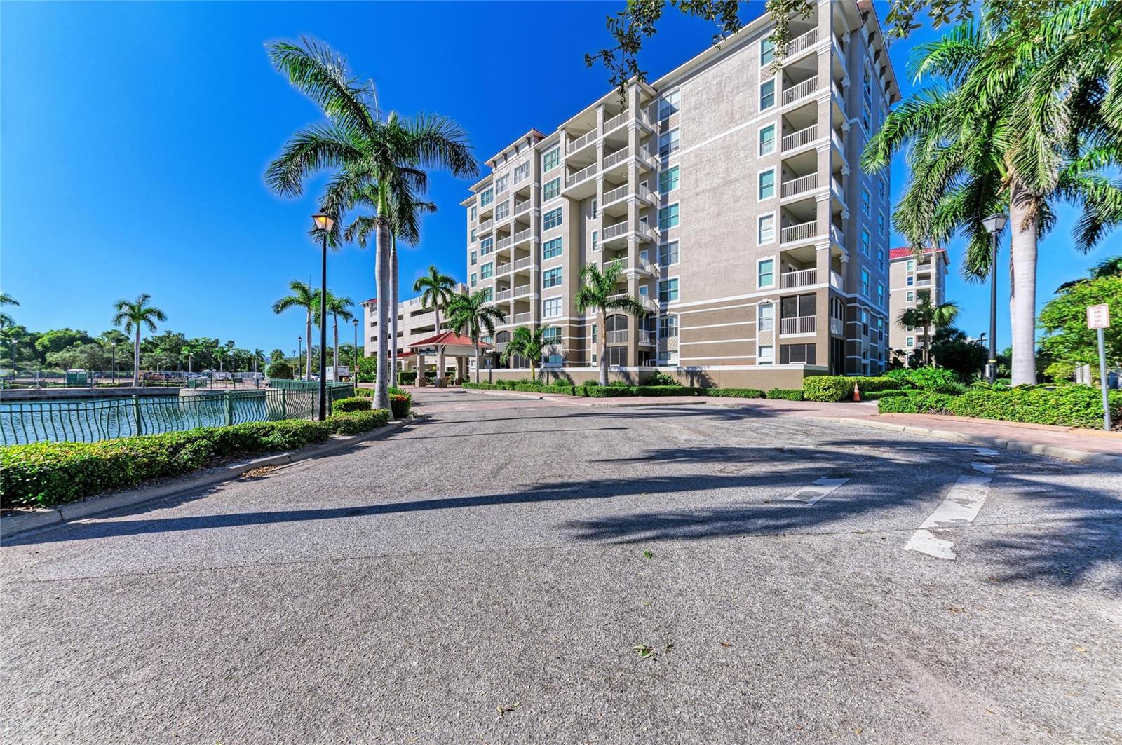 Image 4 of 67 For 808 3rd Avenue W 805