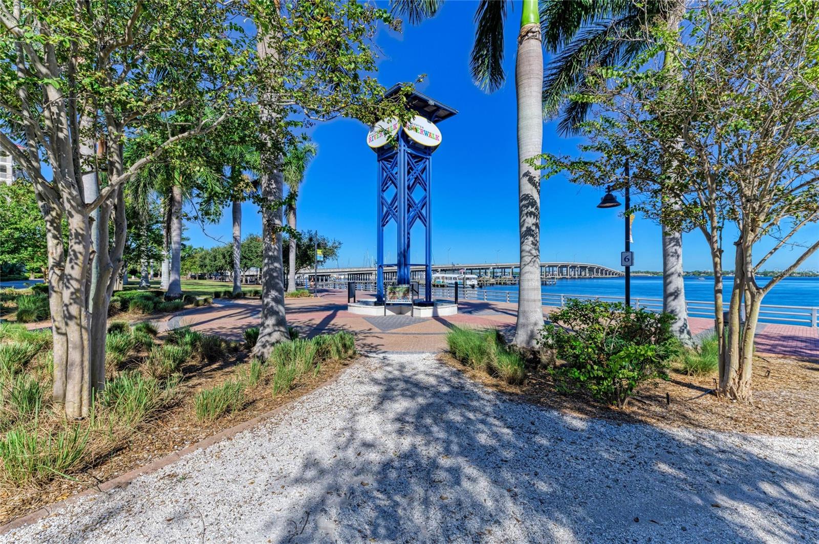 Image 44 of 67 For 808 3rd Avenue W 805