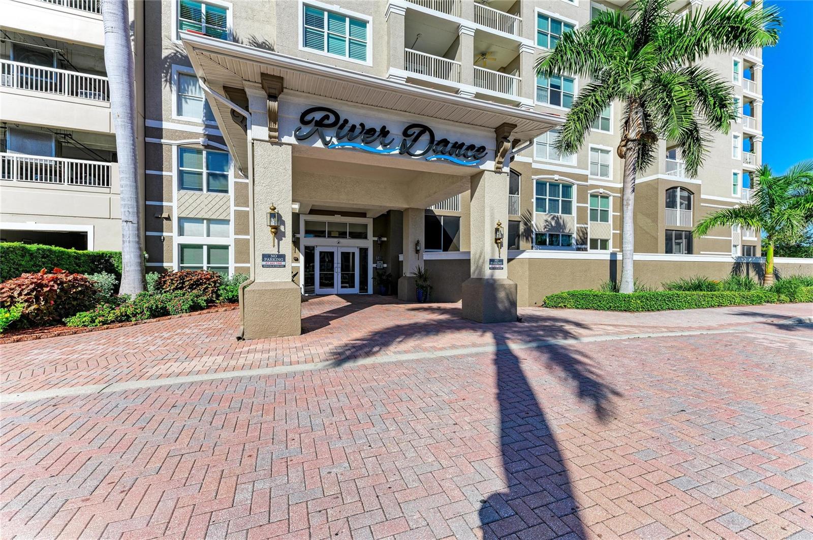 Image 5 of 67 For 808 3rd Avenue W 805