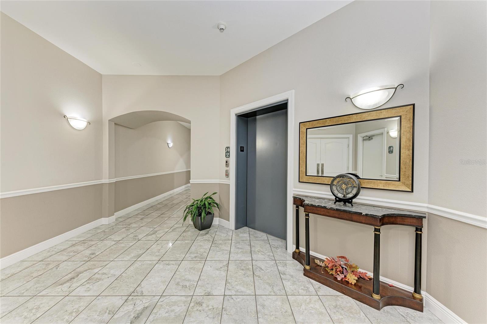 Image 7 of 67 For 808 3rd Avenue W 805