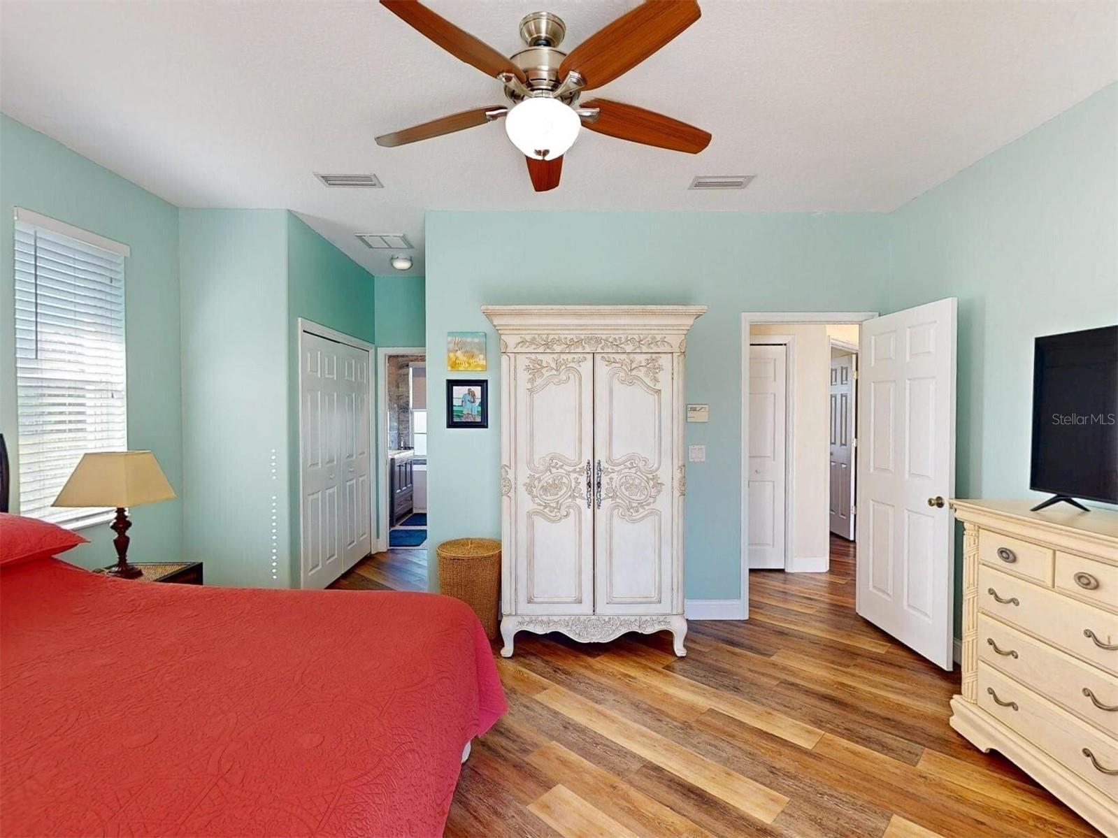 Image 40 of 79 For 4469 Golden Lake Drive