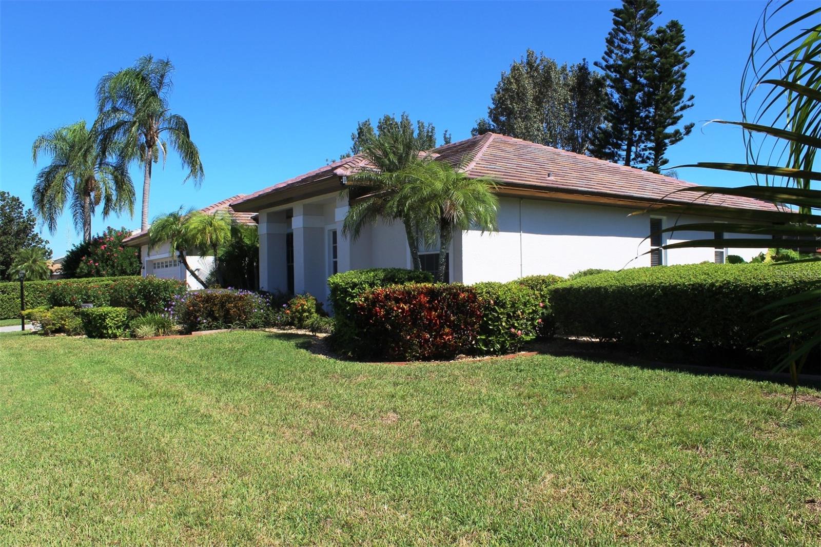 Image 5 of 79 For 4469 Golden Lake Drive