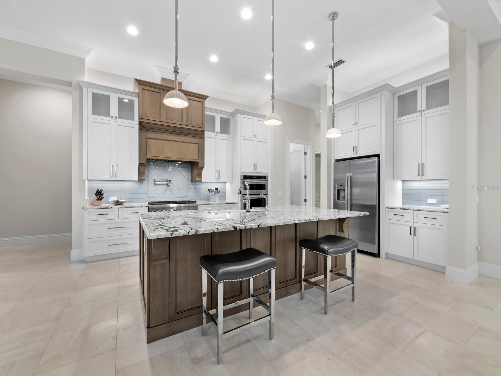 Listing photo id 15 for 3525 Founders Club Drive