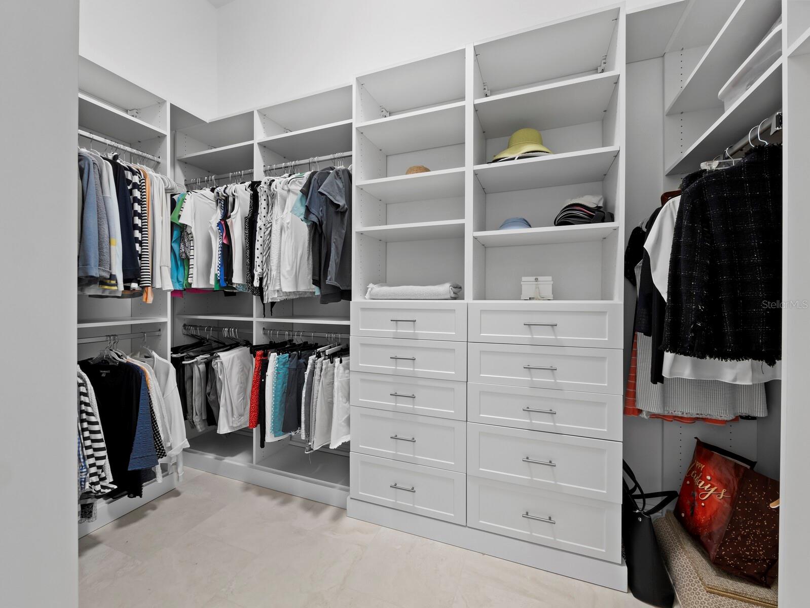 Listing photo id 30 for 3525 Founders Club Drive