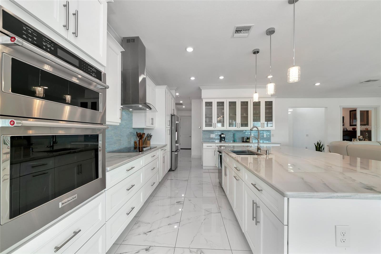 Image 11 of 66 For 7505 27th Avenue W