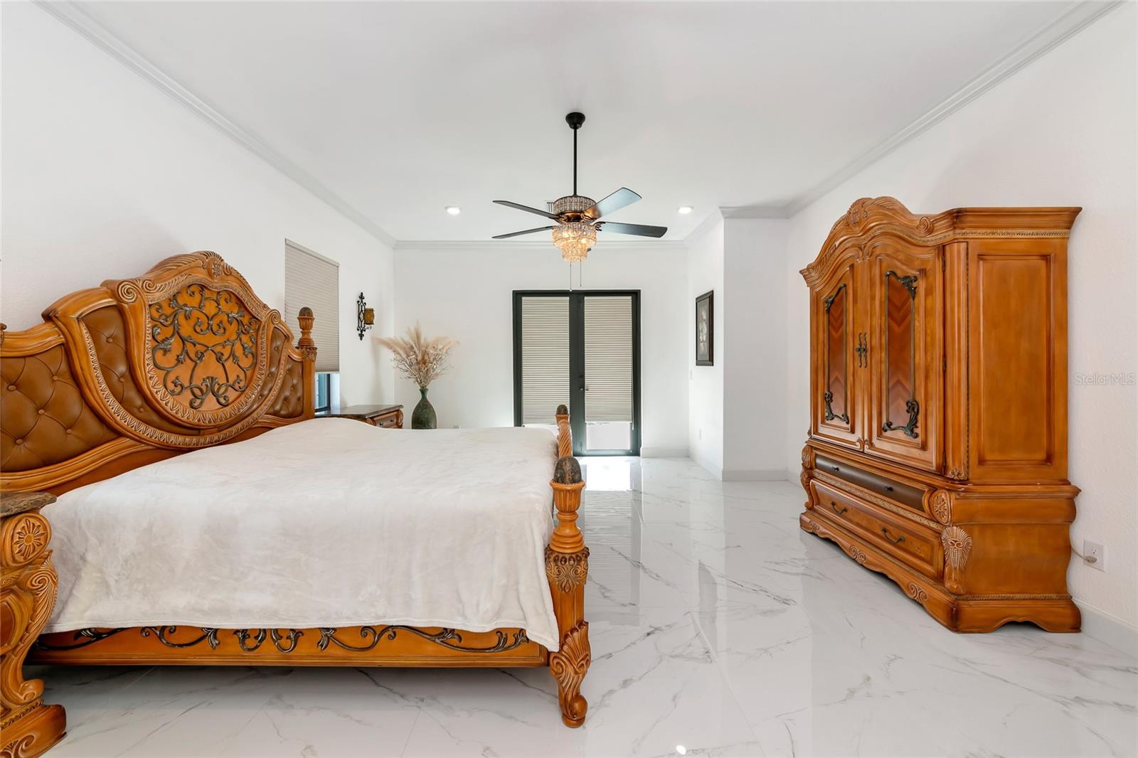 Image 26 of 66 For 7505 27th Avenue W