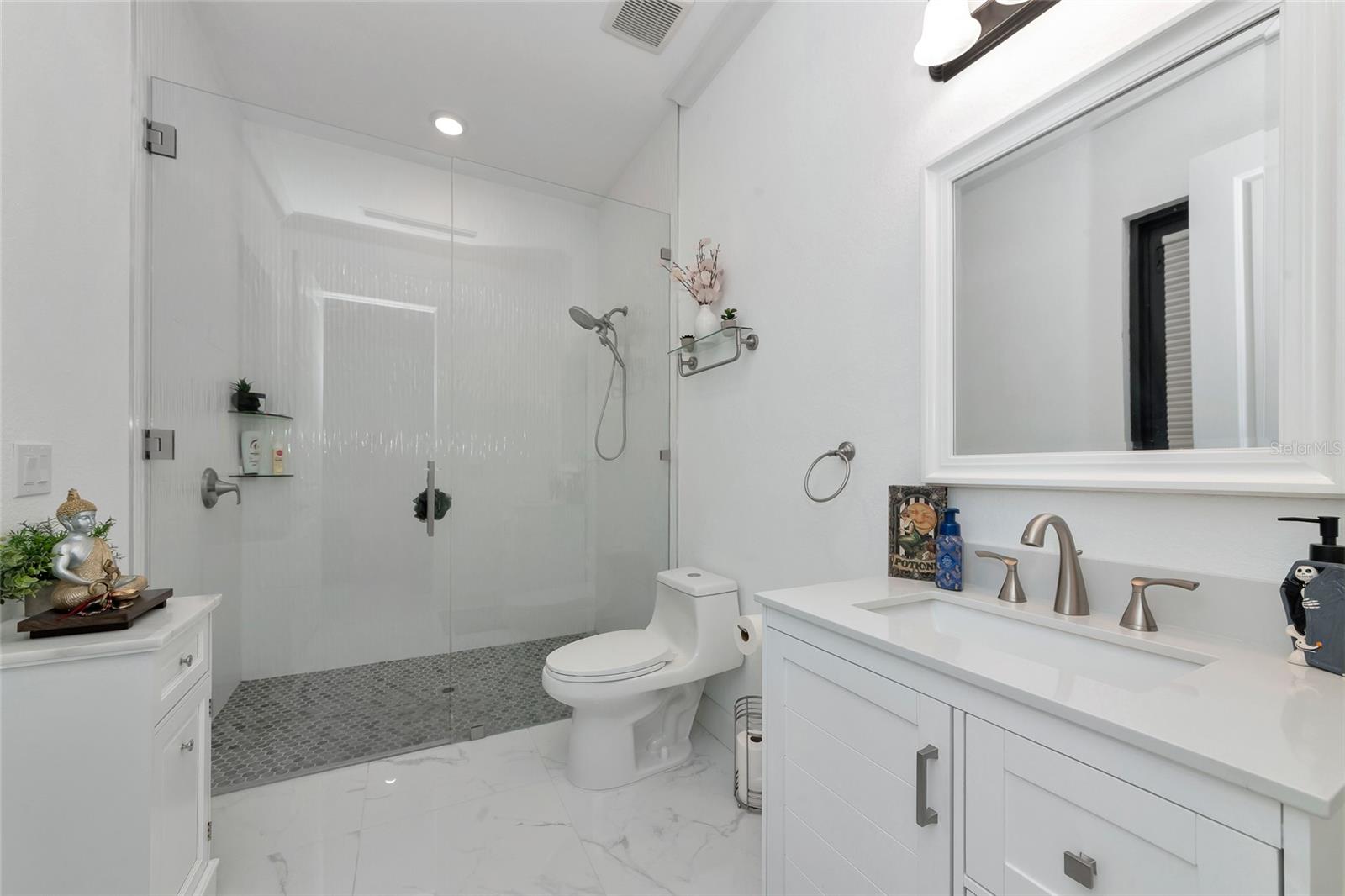 Image 36 of 66 For 7505 27th Avenue W