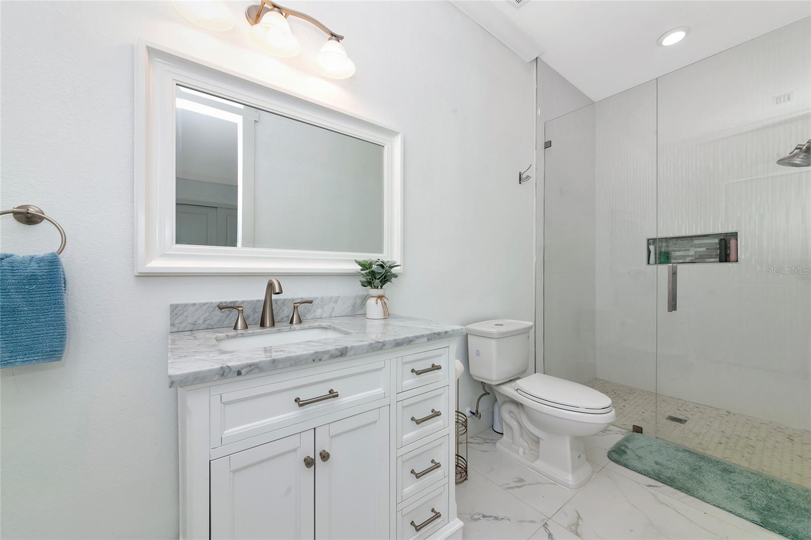 Image 38 of 66 For 7505 27th Avenue W