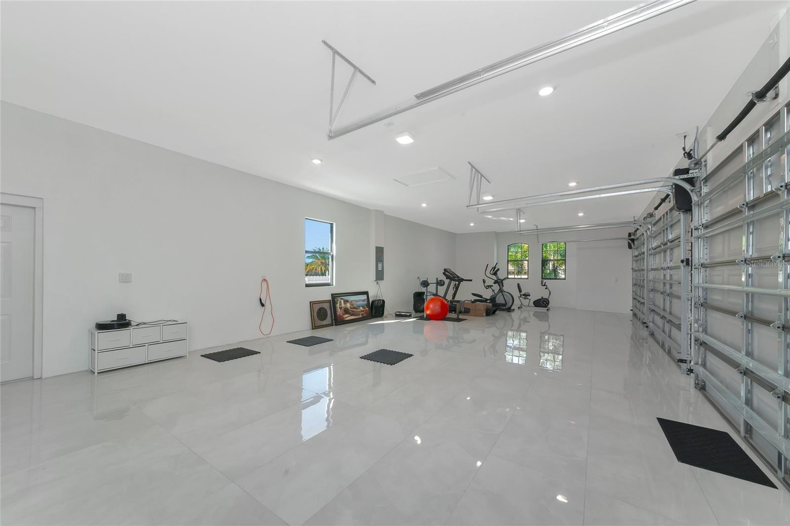 Image 42 of 66 For 7505 27th Avenue W